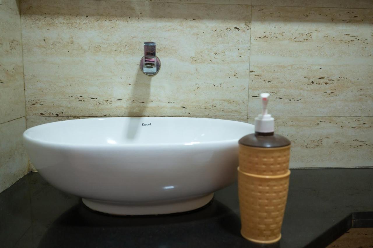 فندق Vijaya Hill View Residency نافي مومباي المظهر الخارجي الصورة