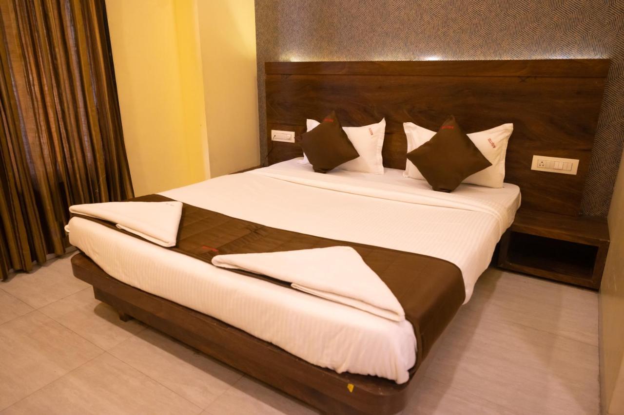 فندق Vijaya Hill View Residency نافي مومباي المظهر الخارجي الصورة
