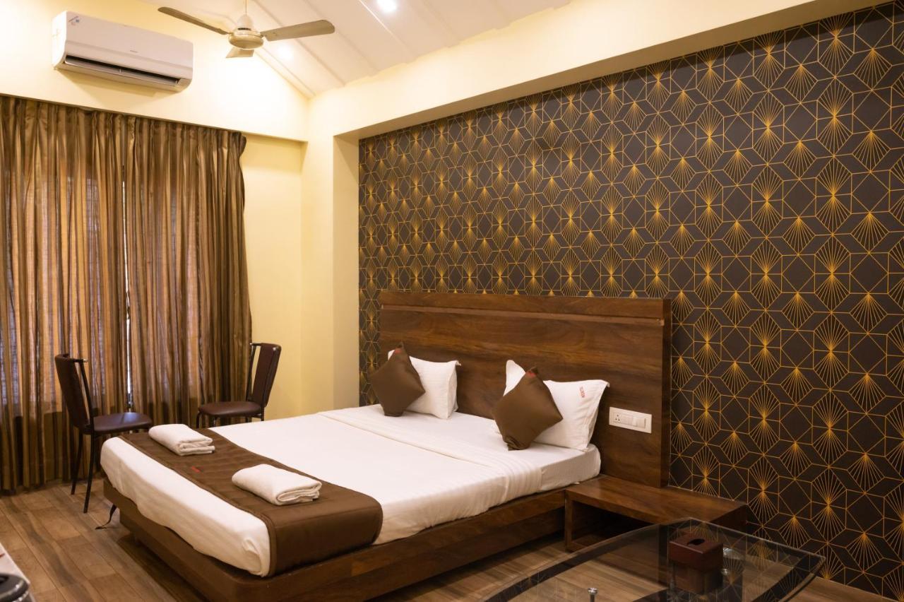 فندق Vijaya Hill View Residency نافي مومباي المظهر الخارجي الصورة