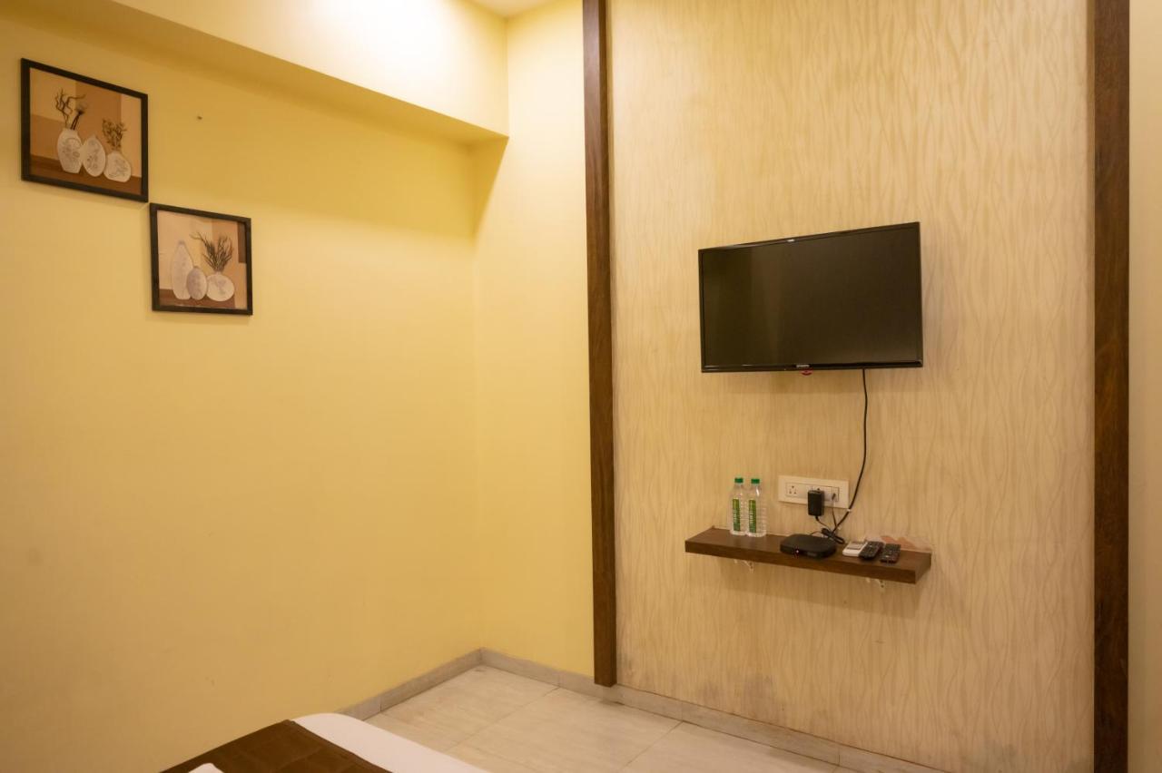 فندق Vijaya Hill View Residency نافي مومباي المظهر الخارجي الصورة